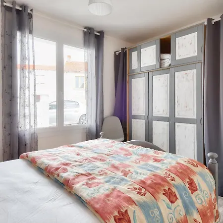 Maison Pour 7 A 100m De La - Jardin